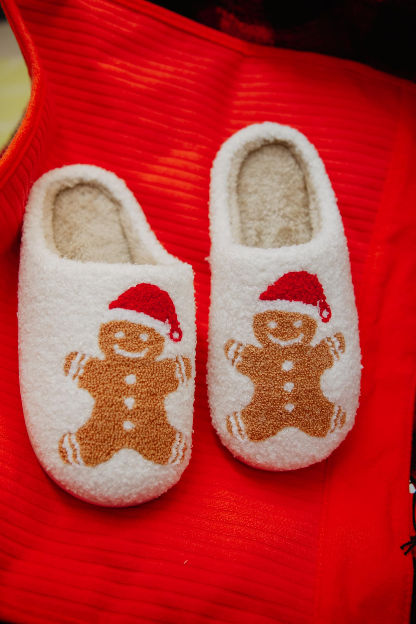 KATYDID Gingerbread Man Slippers - Image 3